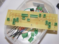 Le circuit et les capteurs à la fin de l'assemblage
